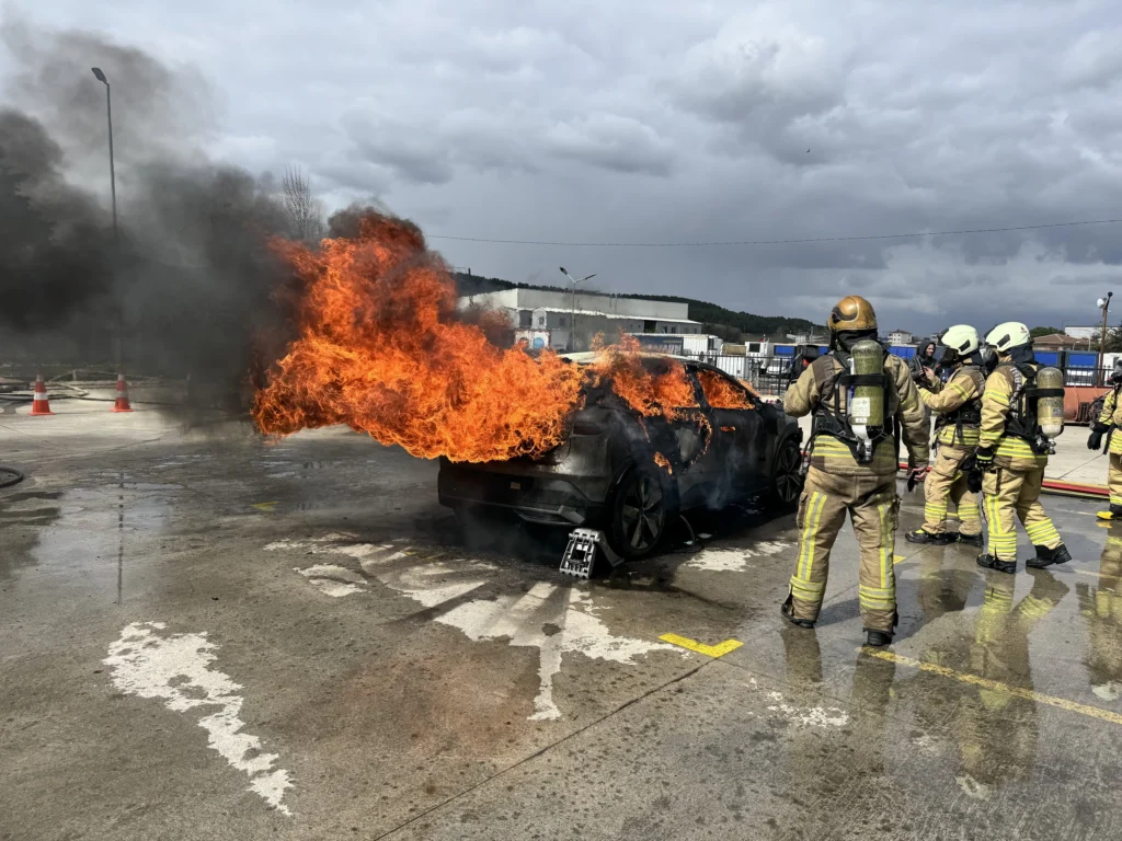 Alpha Once Again Proves Its Effectiveness in an Electric Vehicle Fire Drill